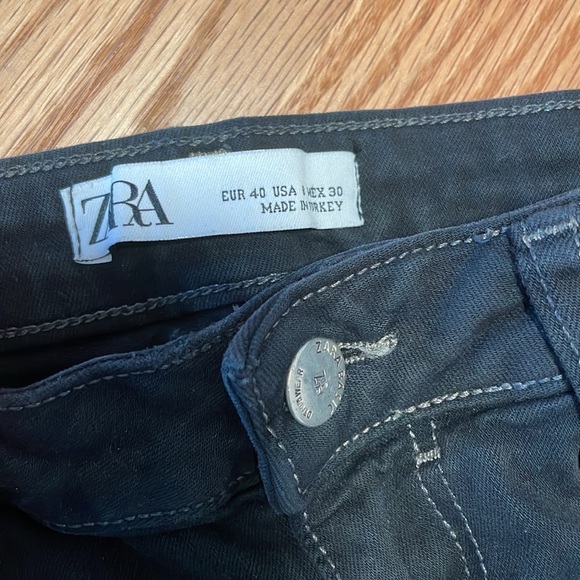 Zara Side stripped jeans - Picture 4 of 5